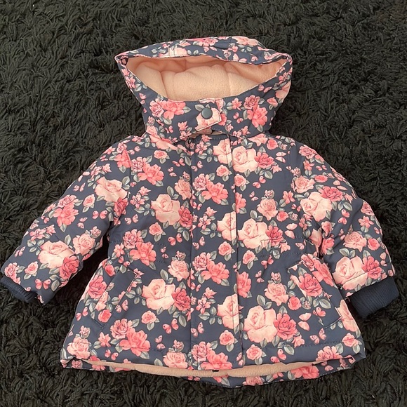 Warm winter jacket - Picture 1 of 1